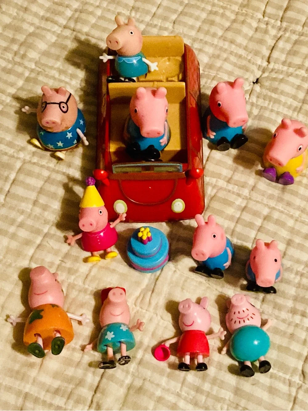 Lot Of Peppa Pig Figures Mom Dad Friends With Family Red Car 12 Figures